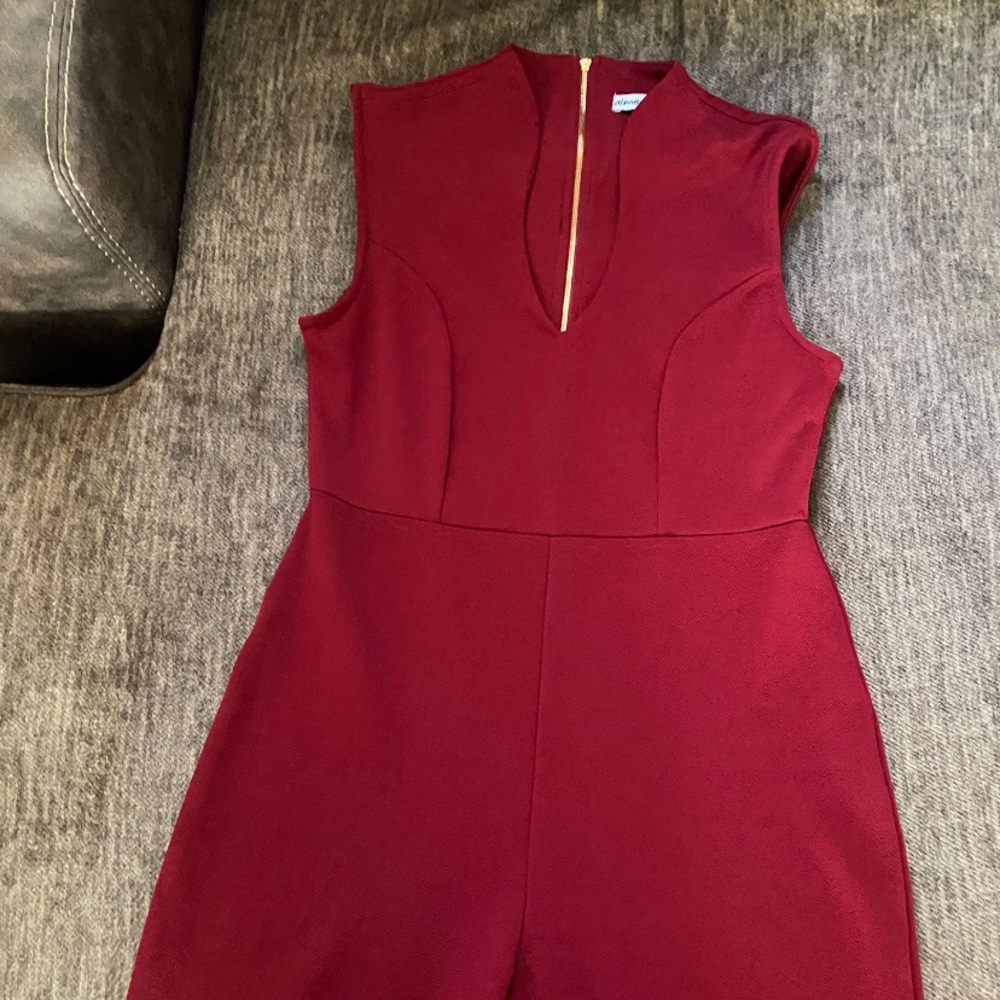 Large jumper color wine